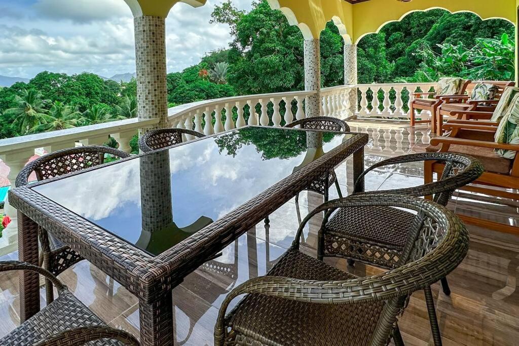 La Villa Hortensia 3 - 8 Personnes La Digue Exterior foto
